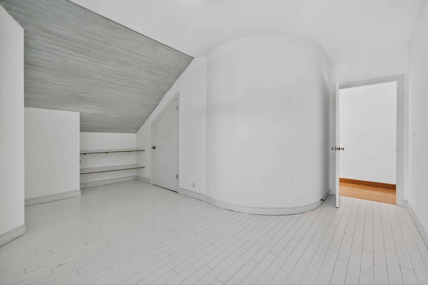 5 rooms villa, photo 8 of 10
