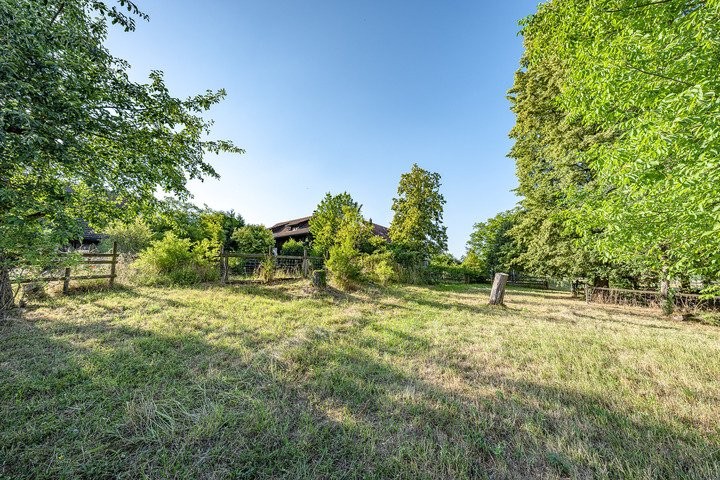 3262m² building land, photo 1 of 8