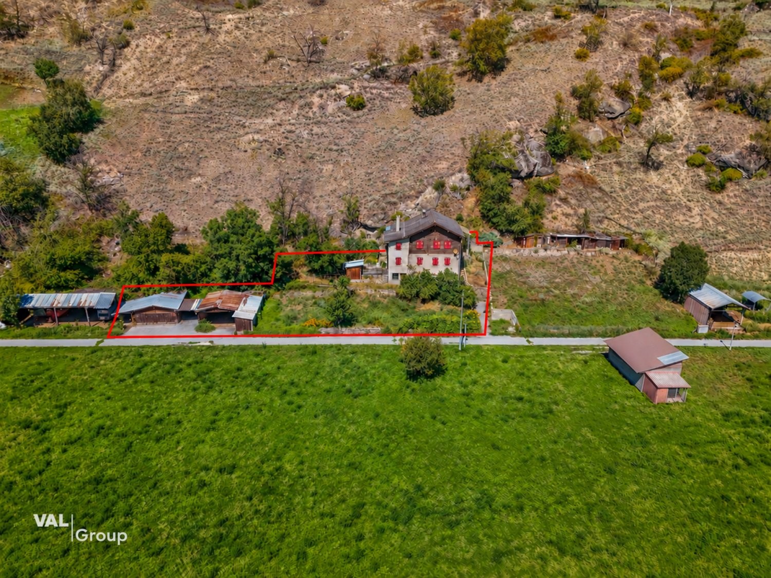 1206m² building land