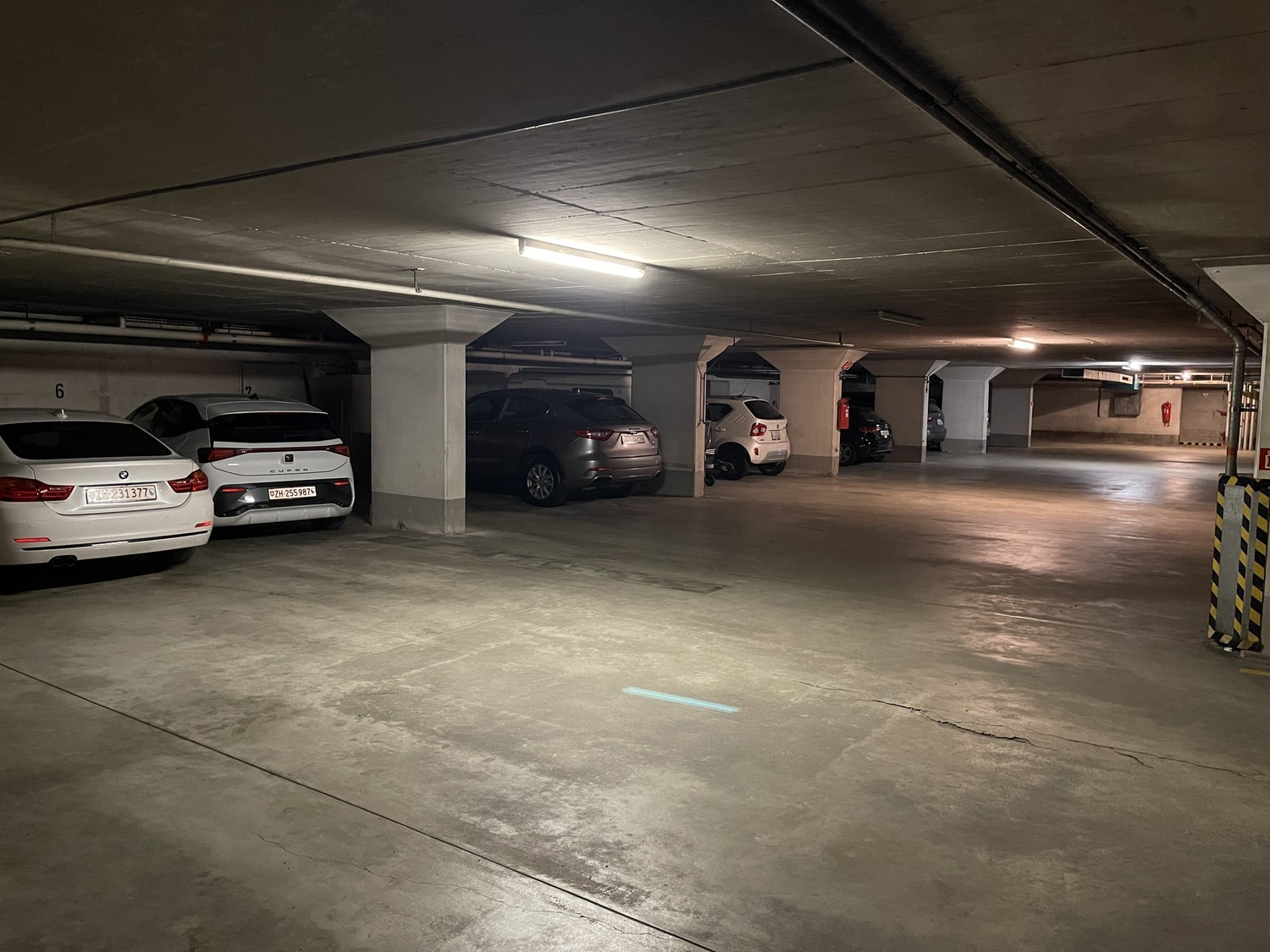 Open slot, photo 1 of 2