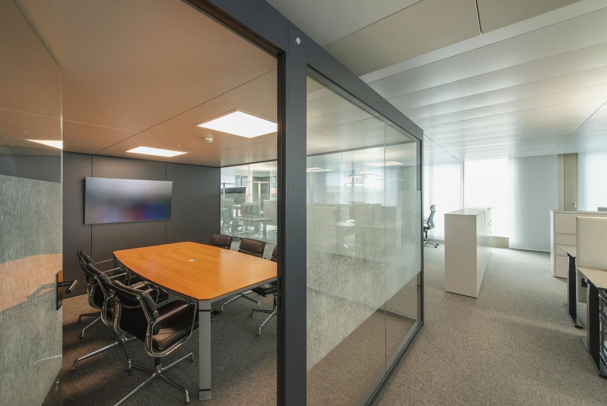 1124m² office, photo 6 of 10