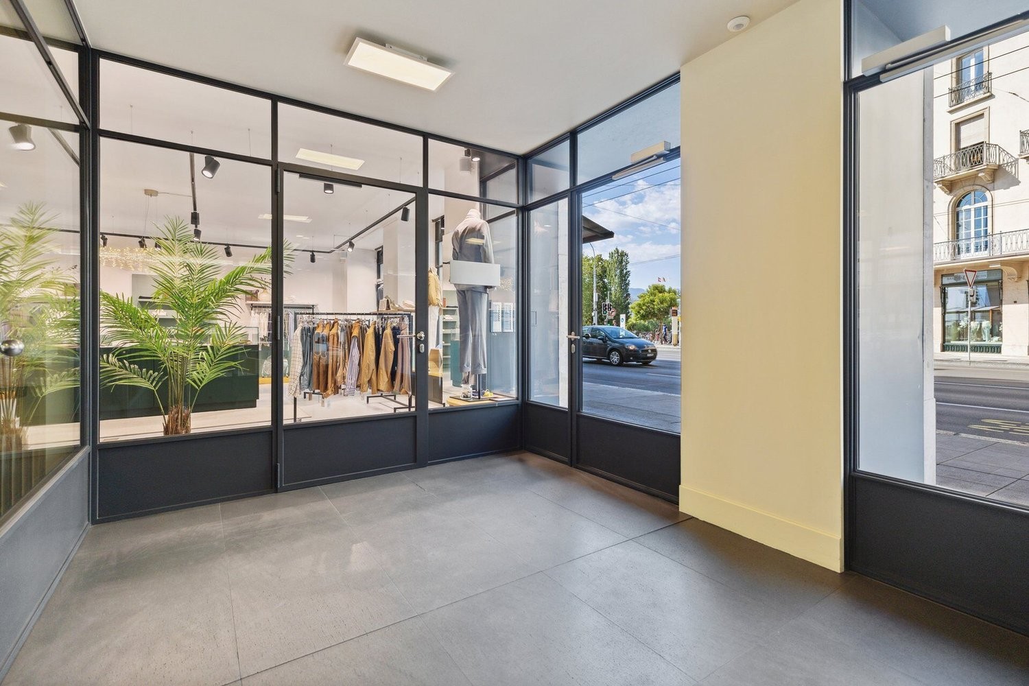 Shop, photo 8 of 10