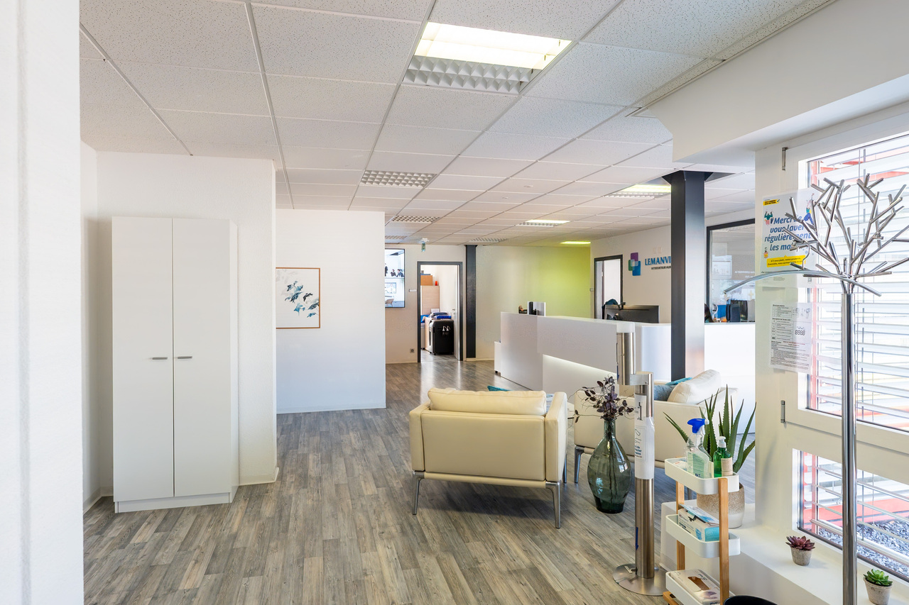 73m² office