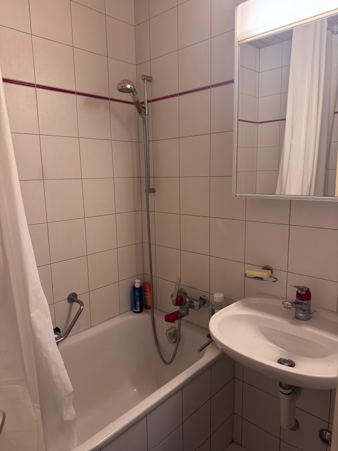 Chambre en colocation, photo 4 sur 5