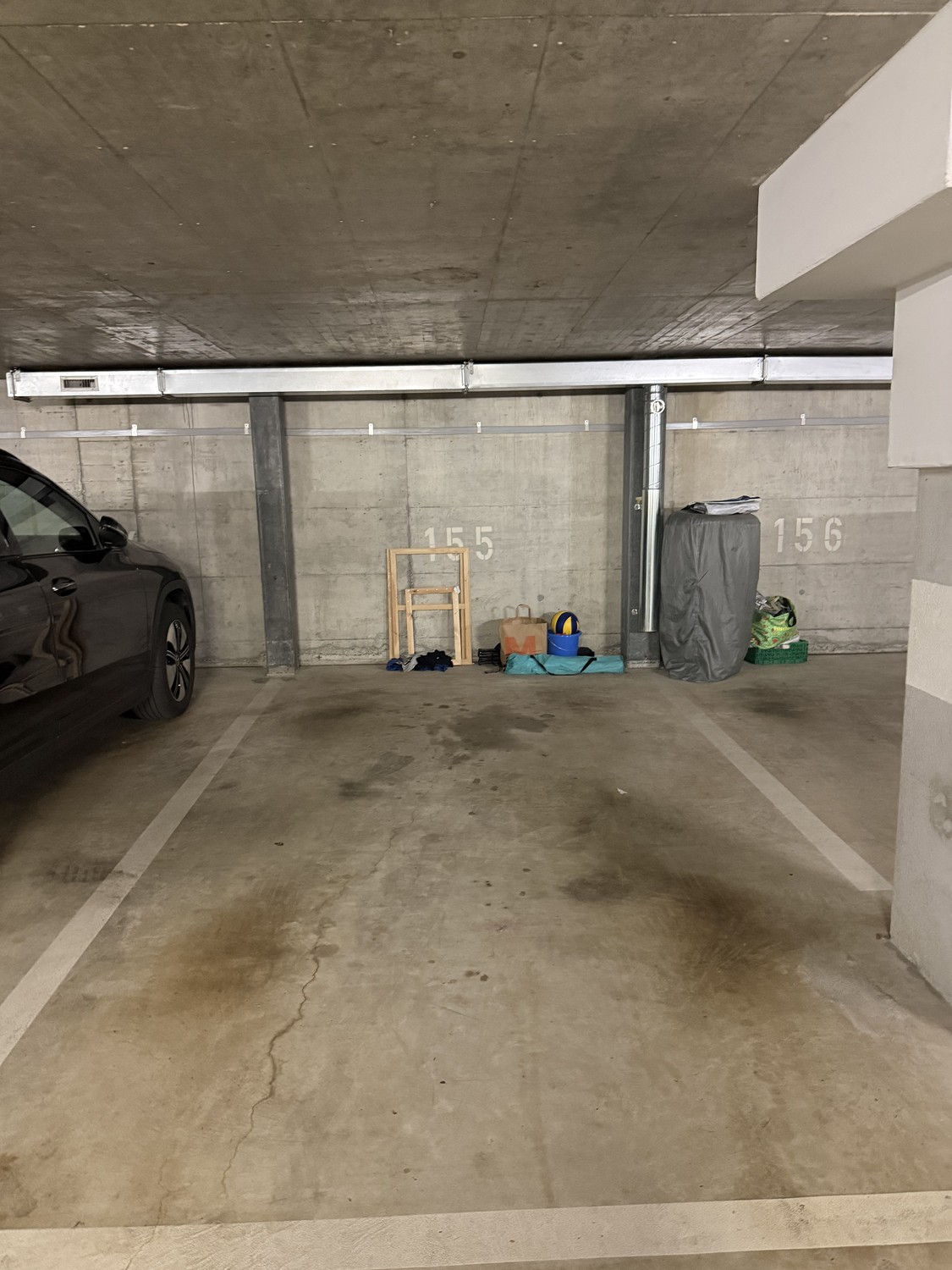Underground slot, photo 1 of 3