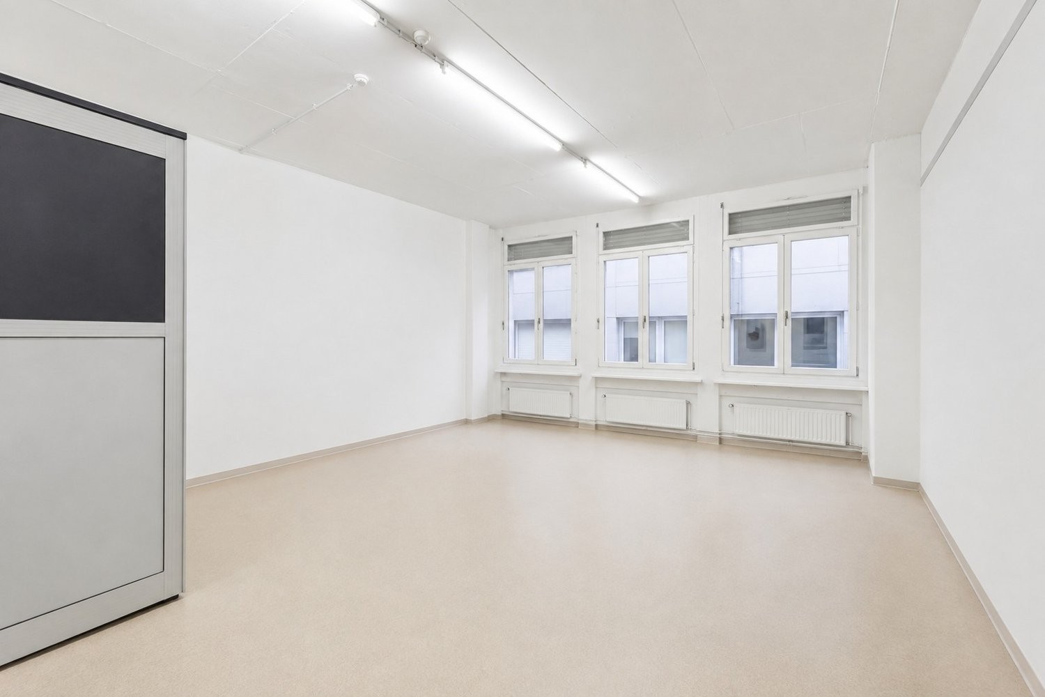 399m² commercial, photo 2 of 6