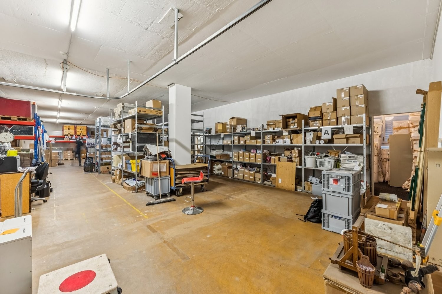 399m² commercial, photo 3 of 6