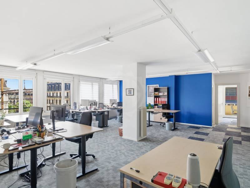 360m² office, photo 7 of 10