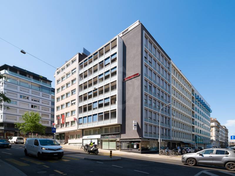 360m² office, photo 2 of 10