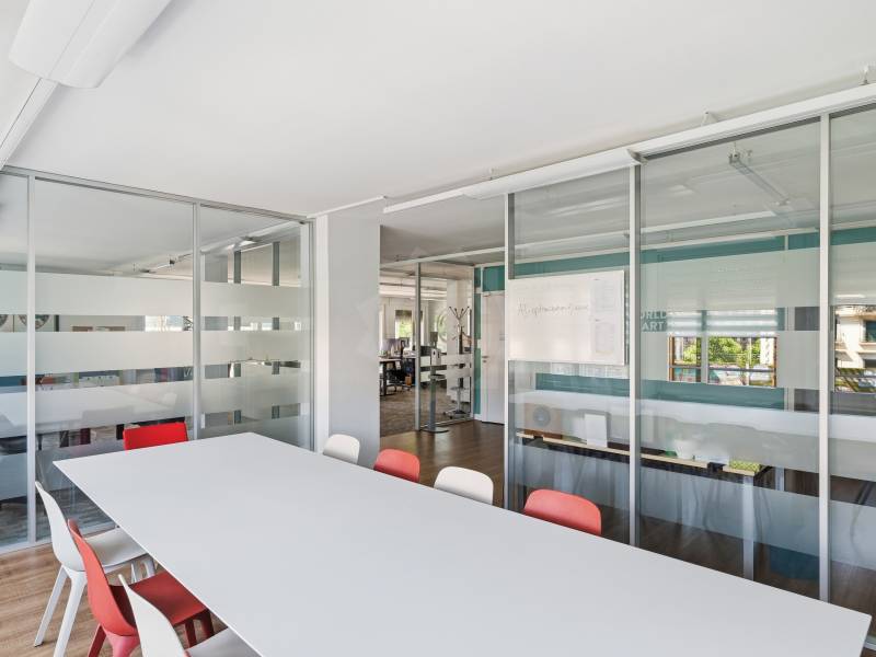360m² office, photo 3 of 10