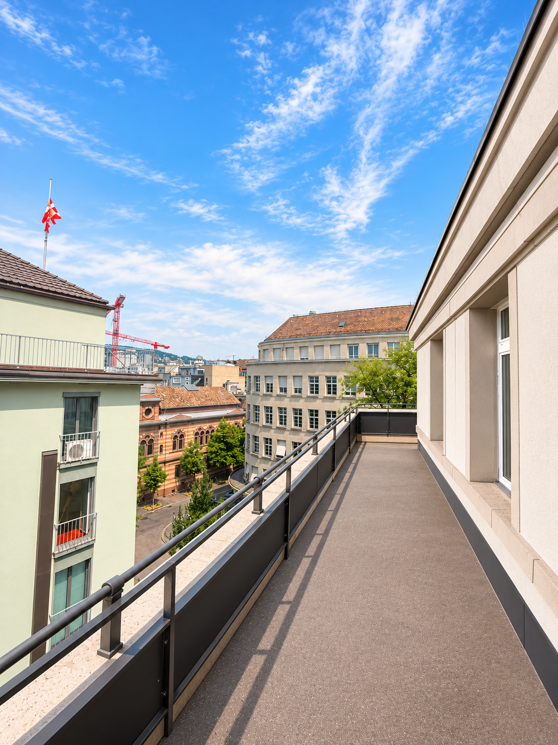 330m² office, photo 4 of 6