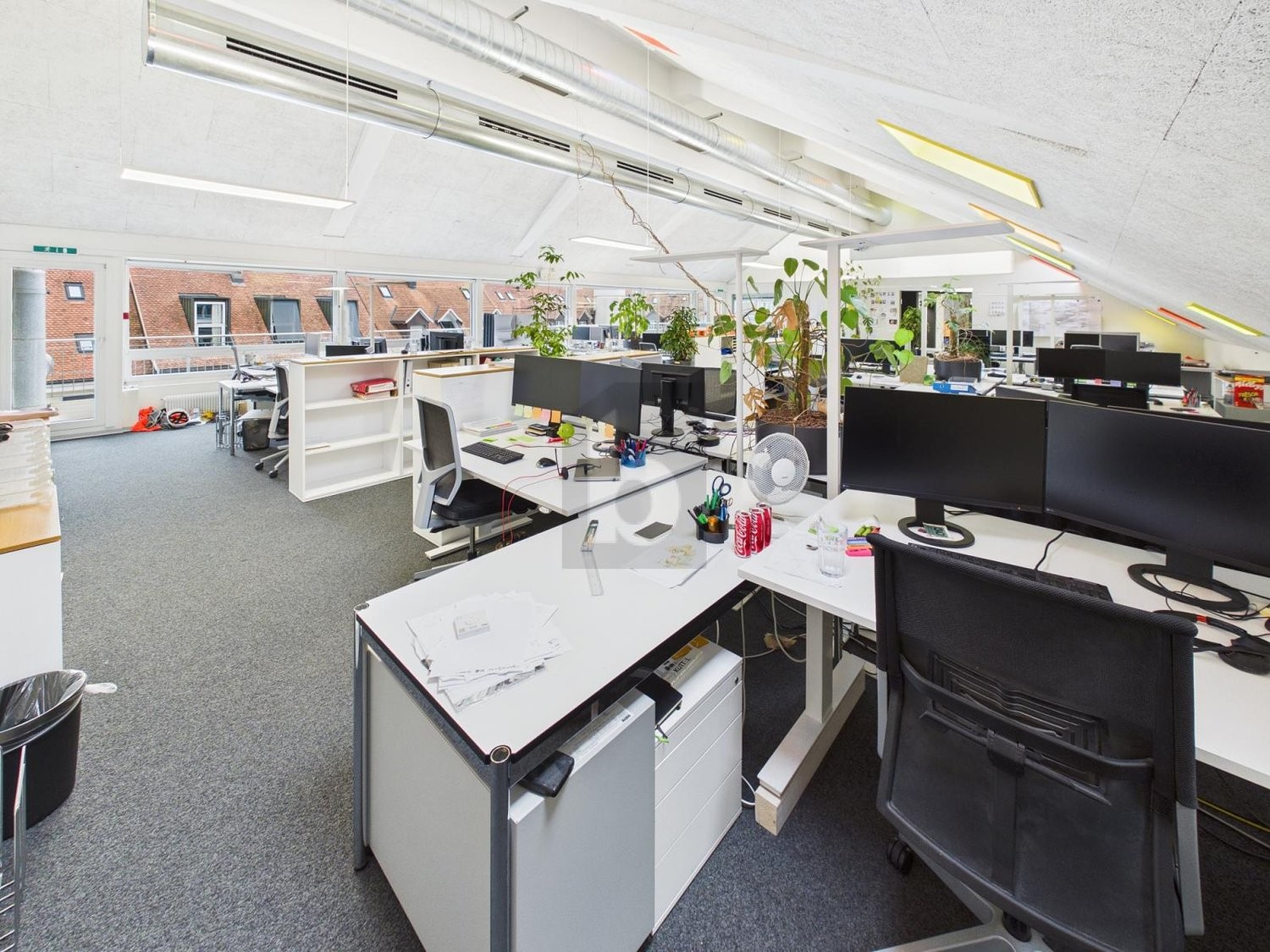 470m² office