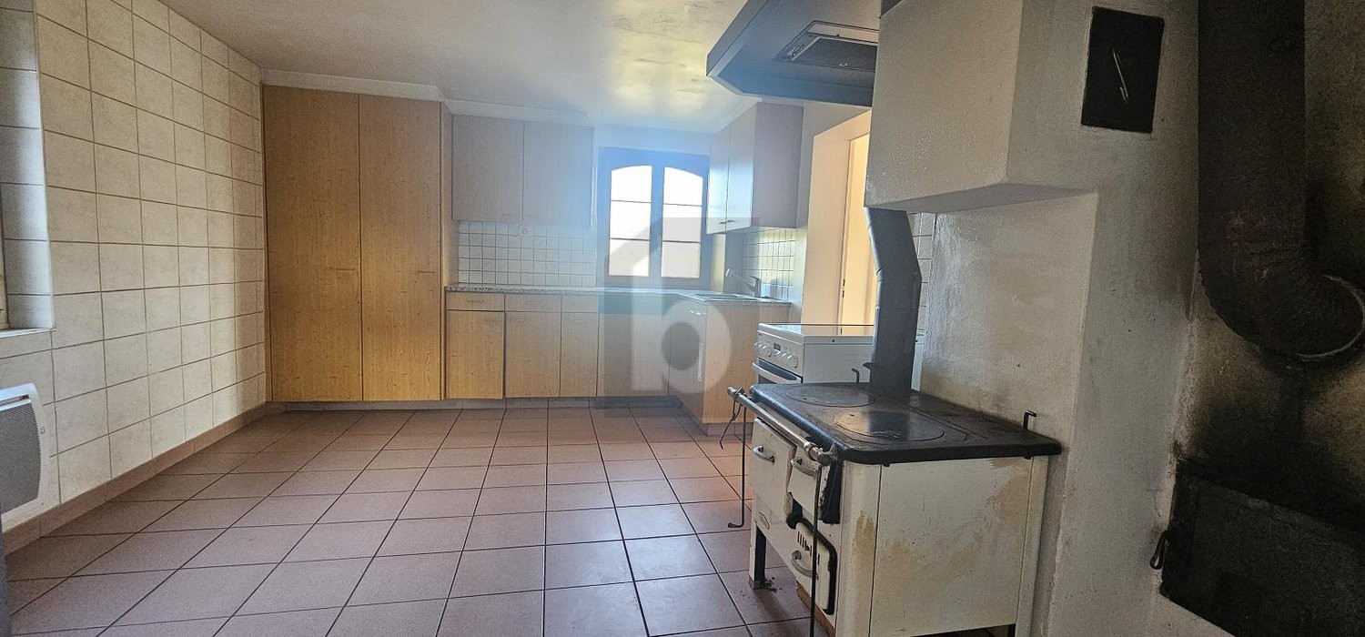 6 ½ rooms farm house, photo 1 of 4