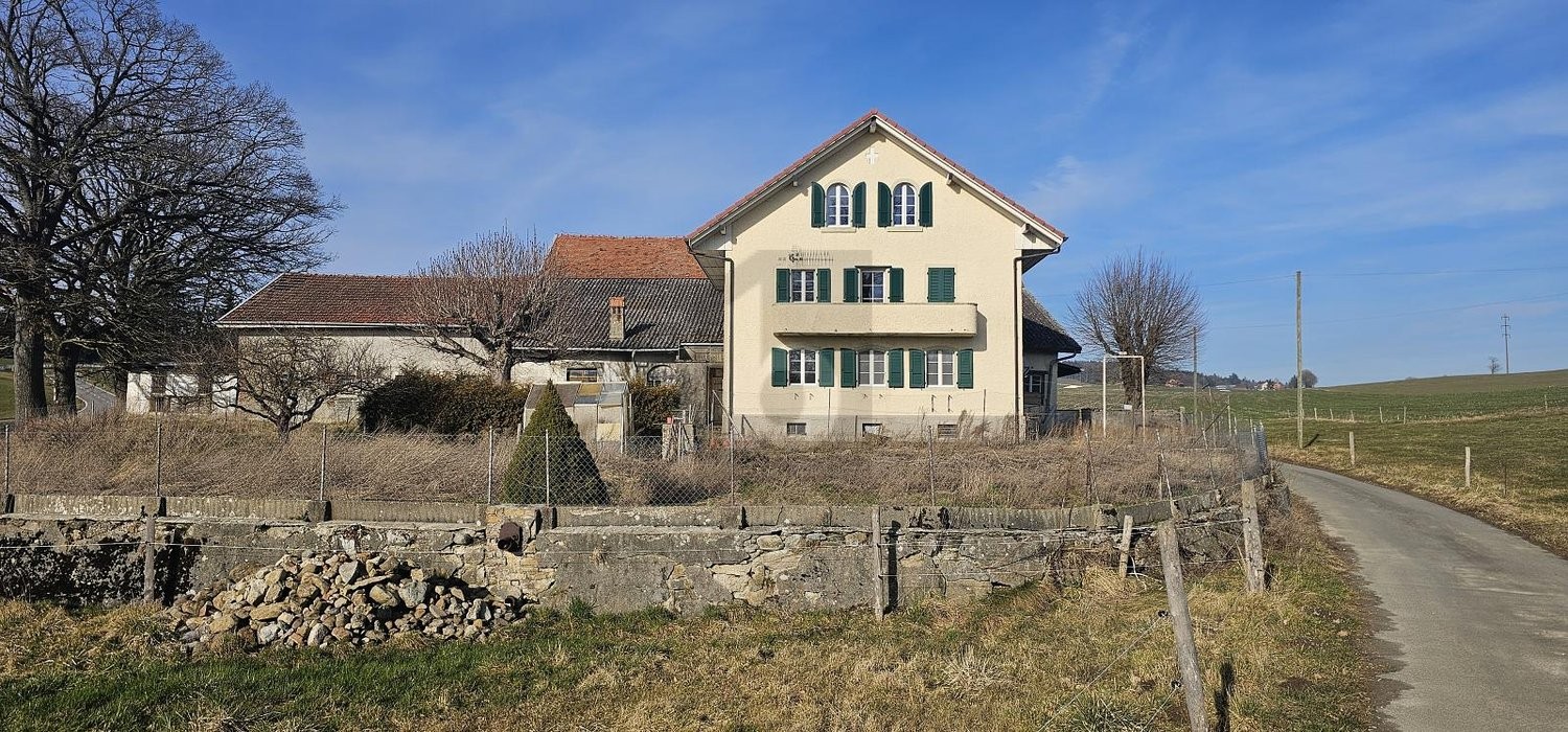 6 ½ rooms farm house, photo 2 of 4