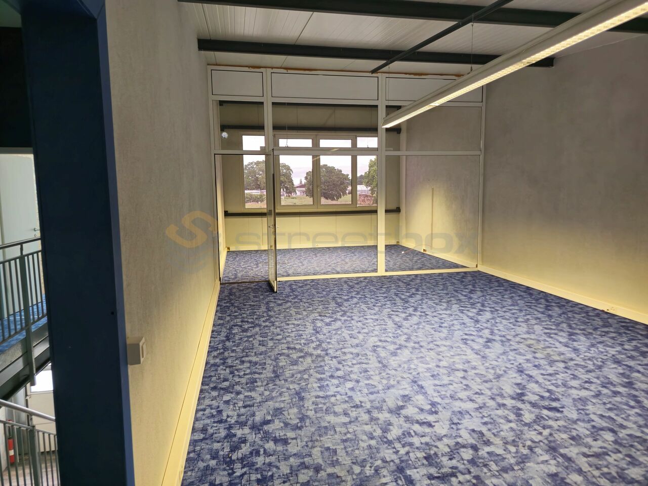 230m² commercial, photo 3 of 6