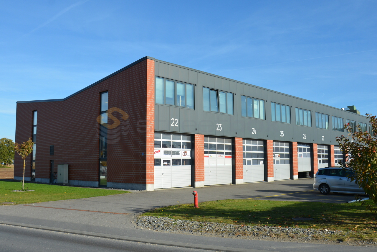 230m² commercial, photo 2 of 6