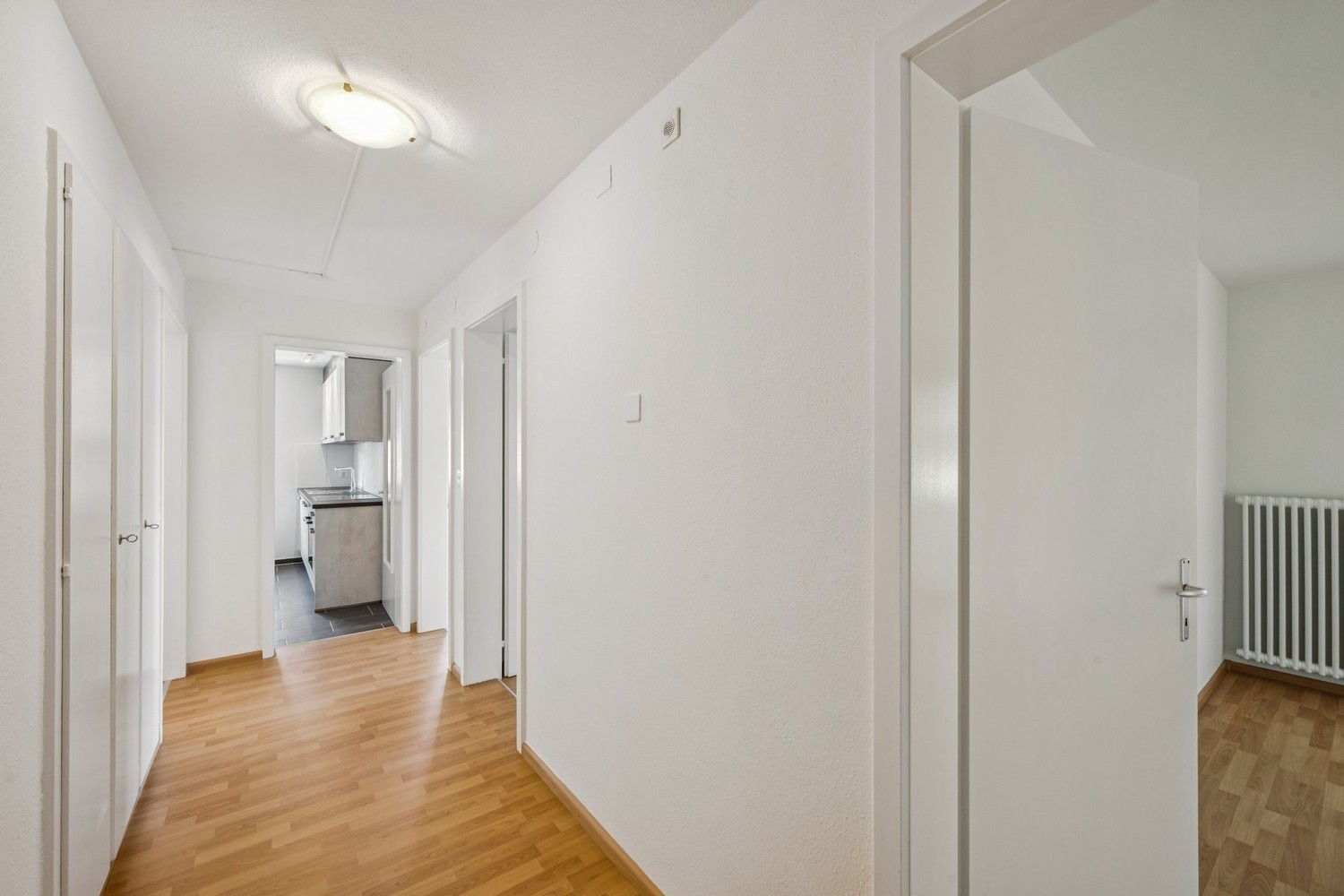 4 rooms apartment, photo 8 of 8