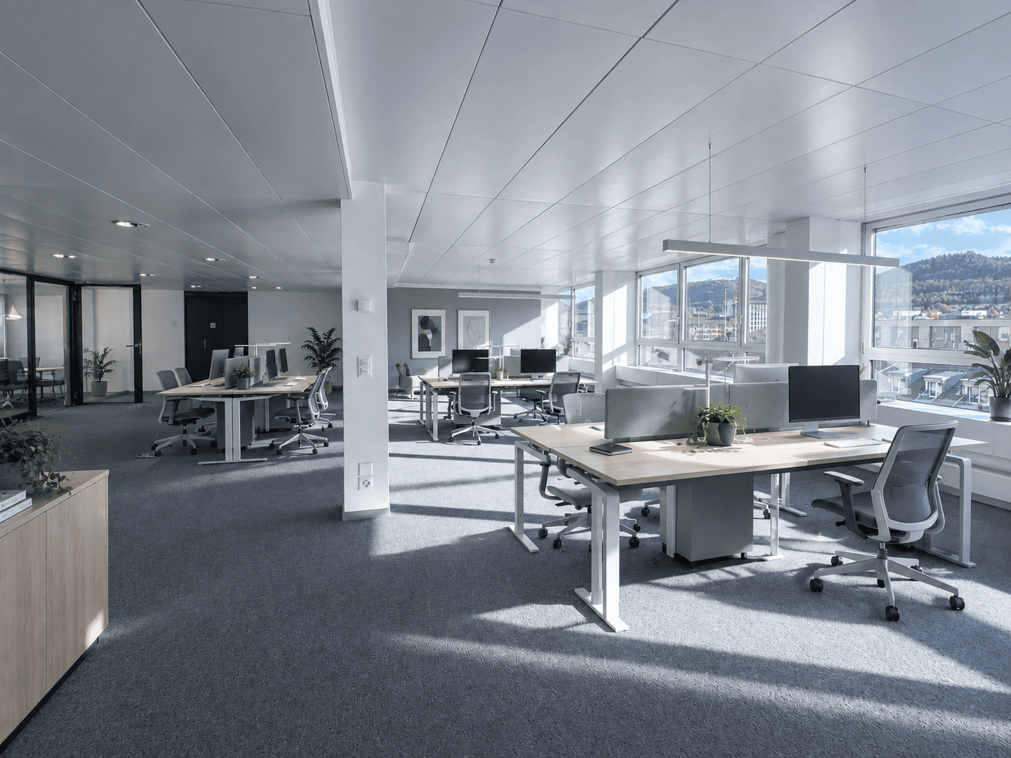 476m² office, photo 1 of 10