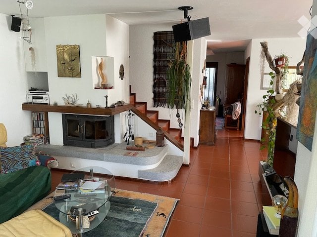 1 room single room