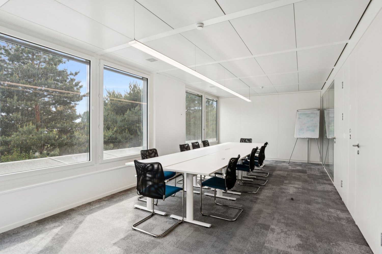 266m² office, photo 4 of 9