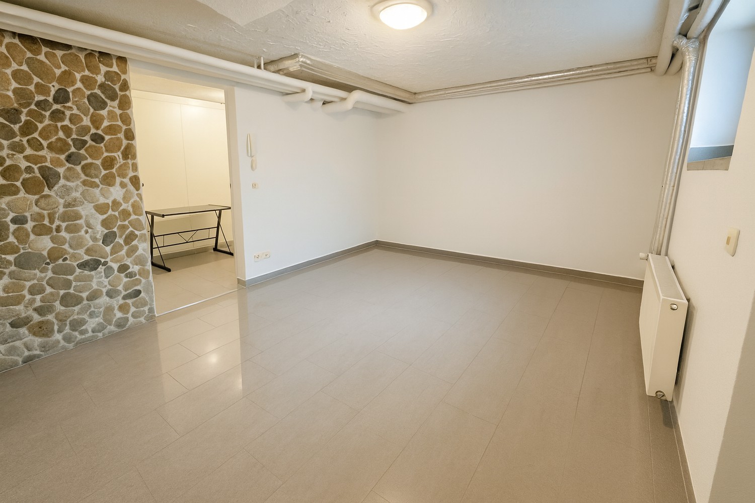 1 room apartment, photo 3 of 6