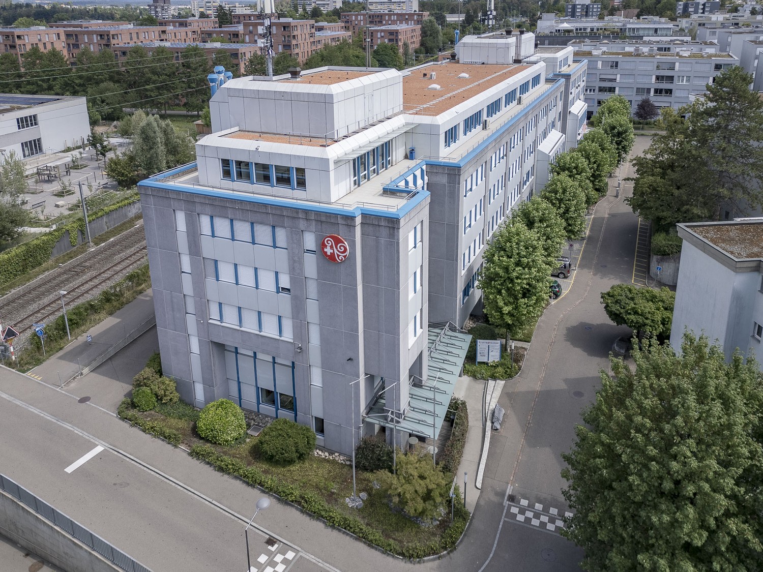630m² office, photo 1 of 10