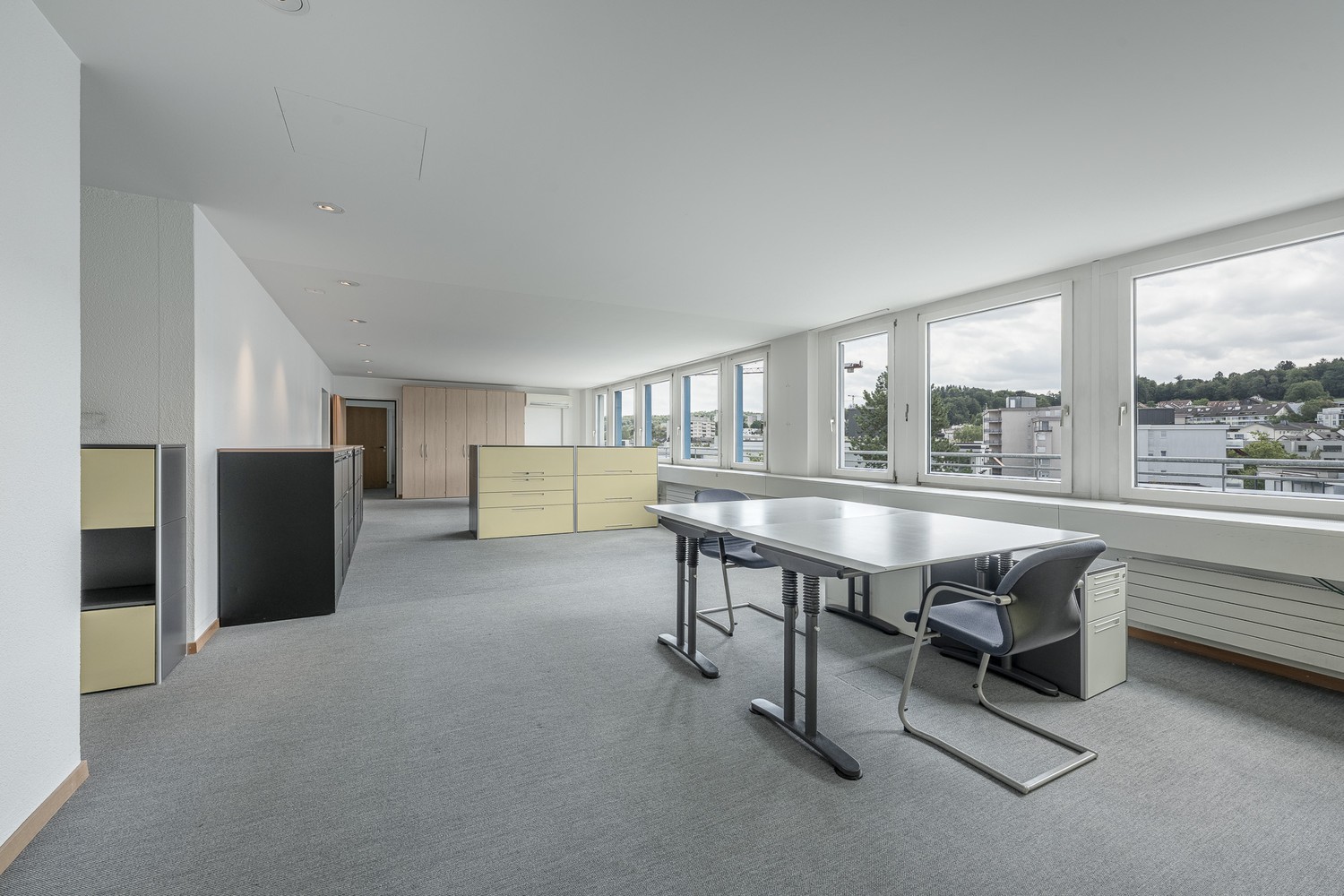 630m² office, photo 4 of 10