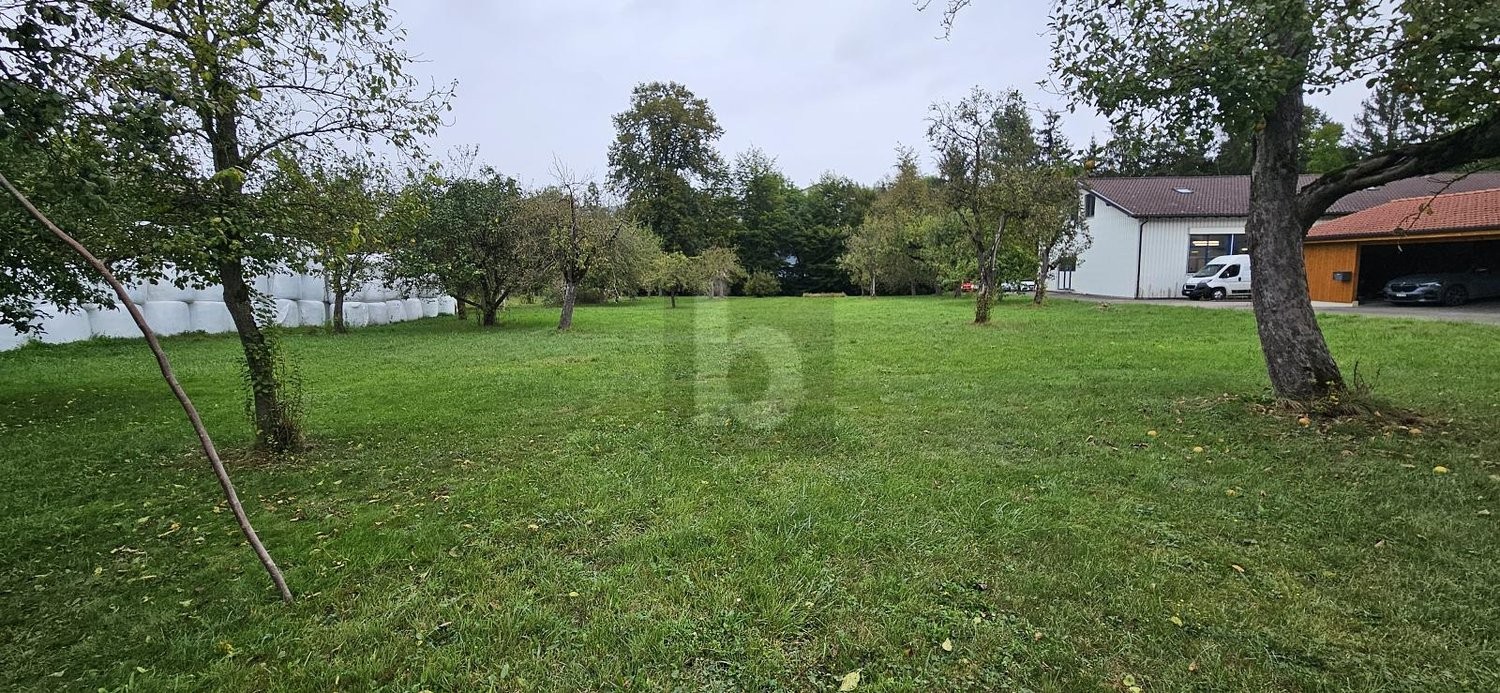 2098m² building land, photo 2 of 4
