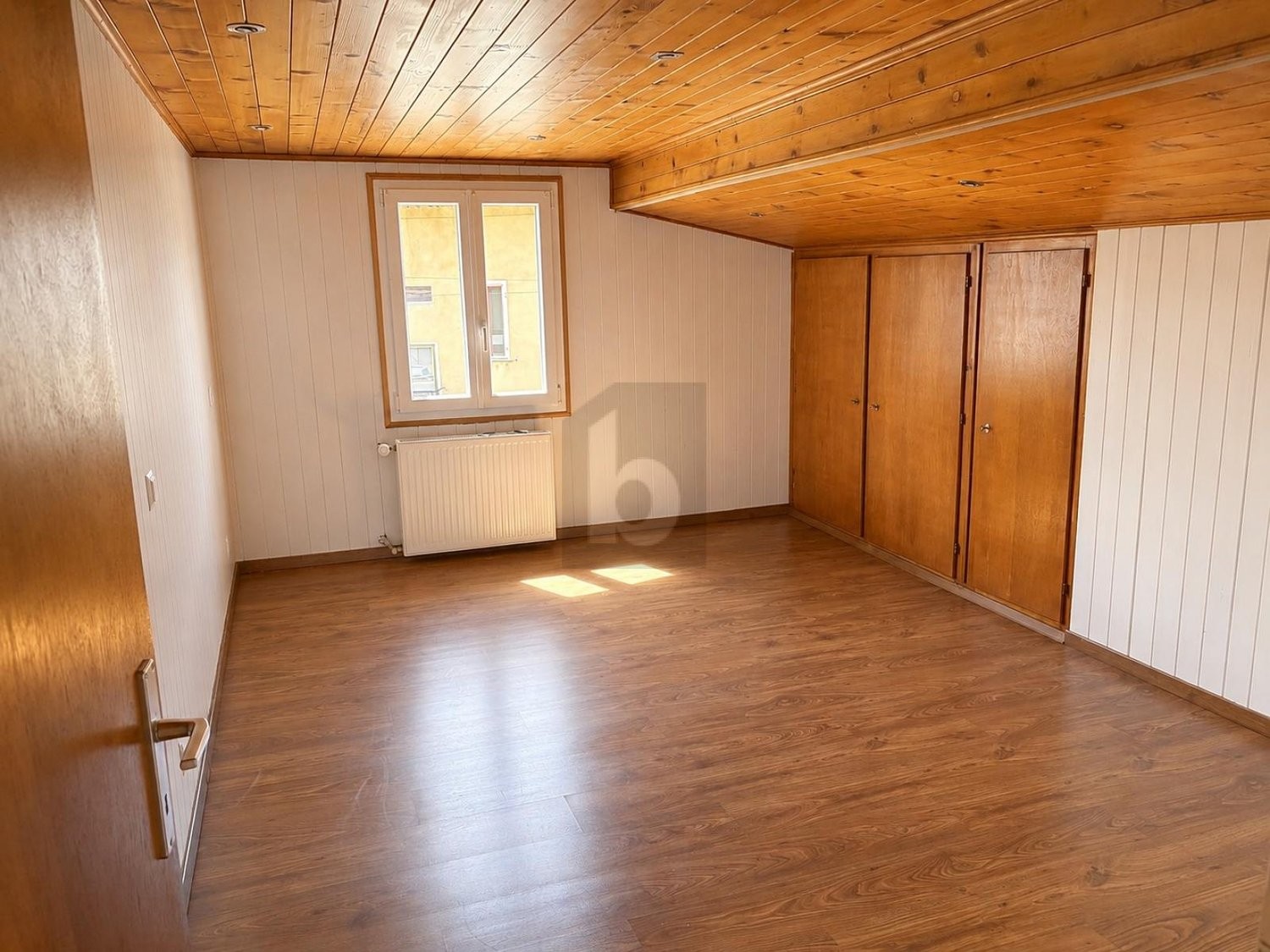 5 rooms single house, photo 2 of 4
