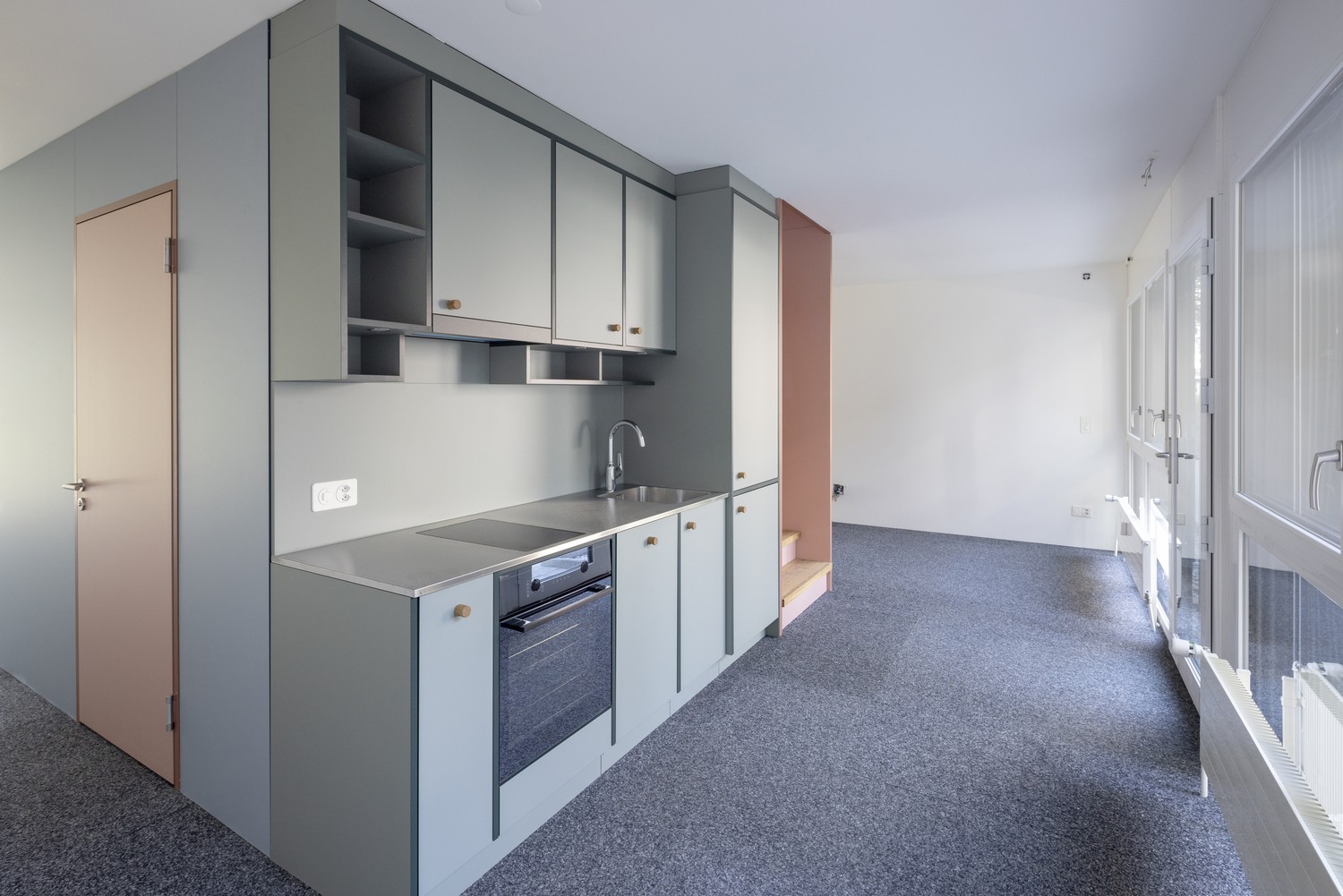 145m² atelier, photo 5 of 10