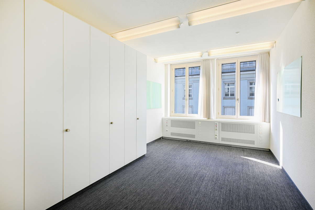 280m² office, photo 6 of 10
