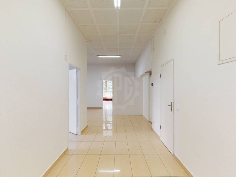 147m² office, photo 5 of 10