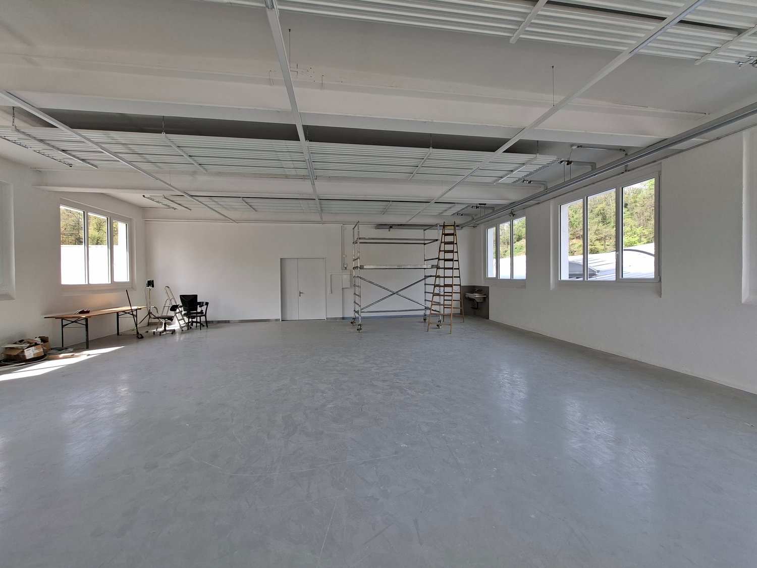 132m² commercial