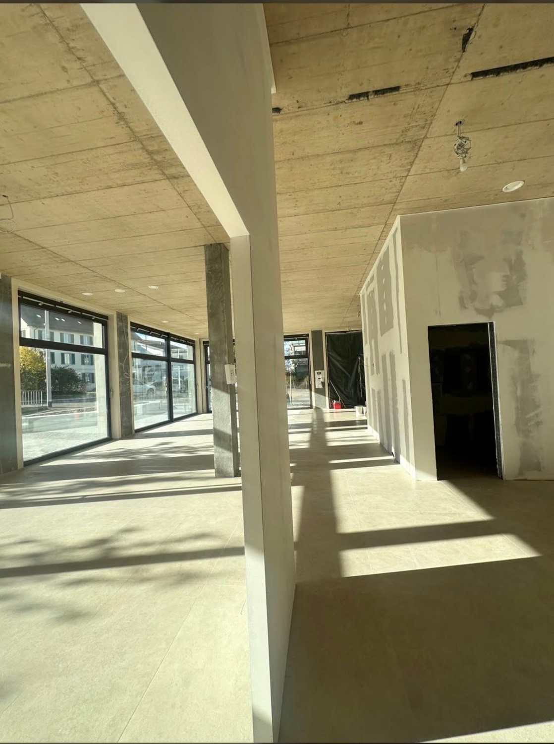 140m² commerciale