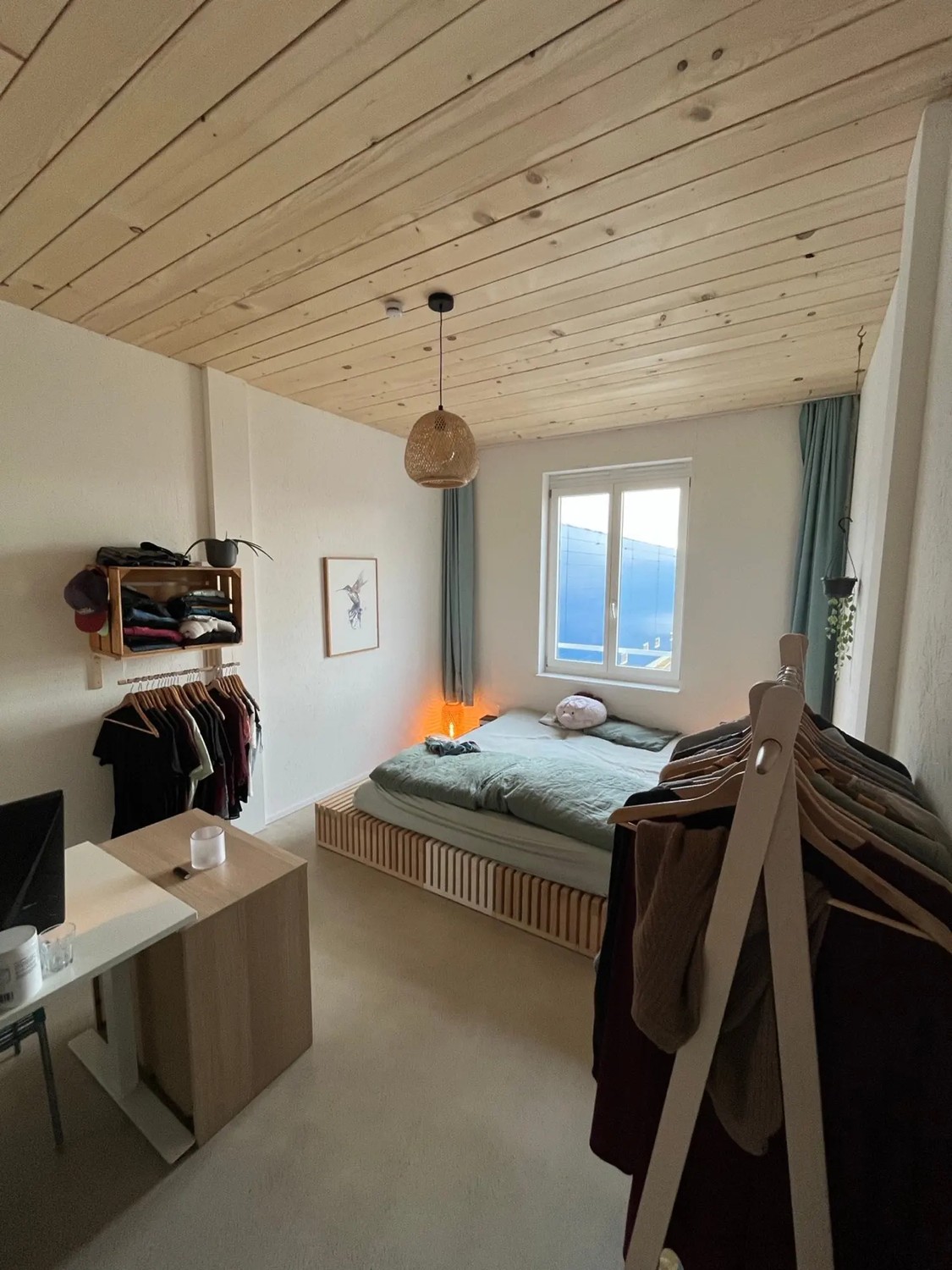 Chambre dans un appartement partagé