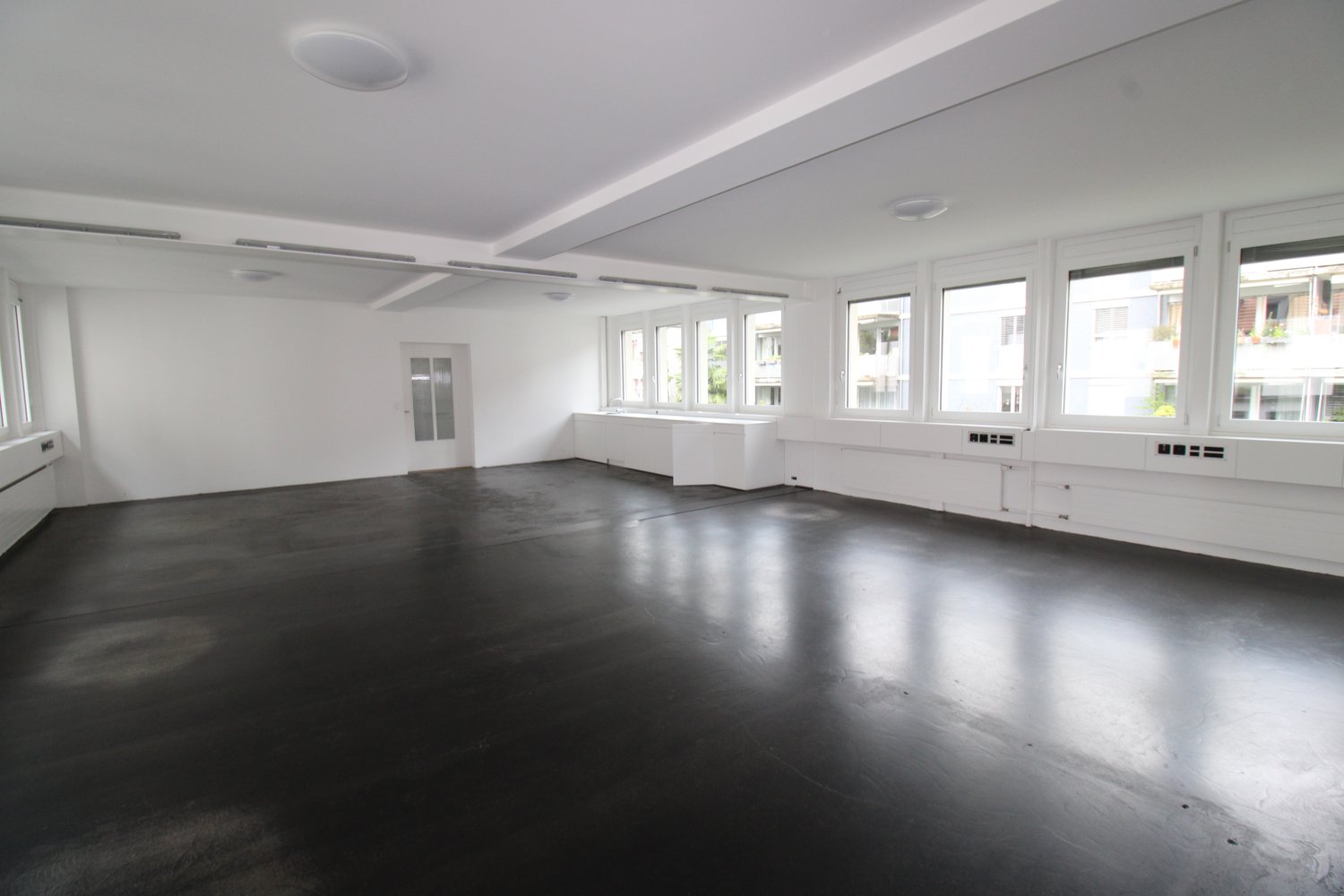 Office, photo 1 of 6