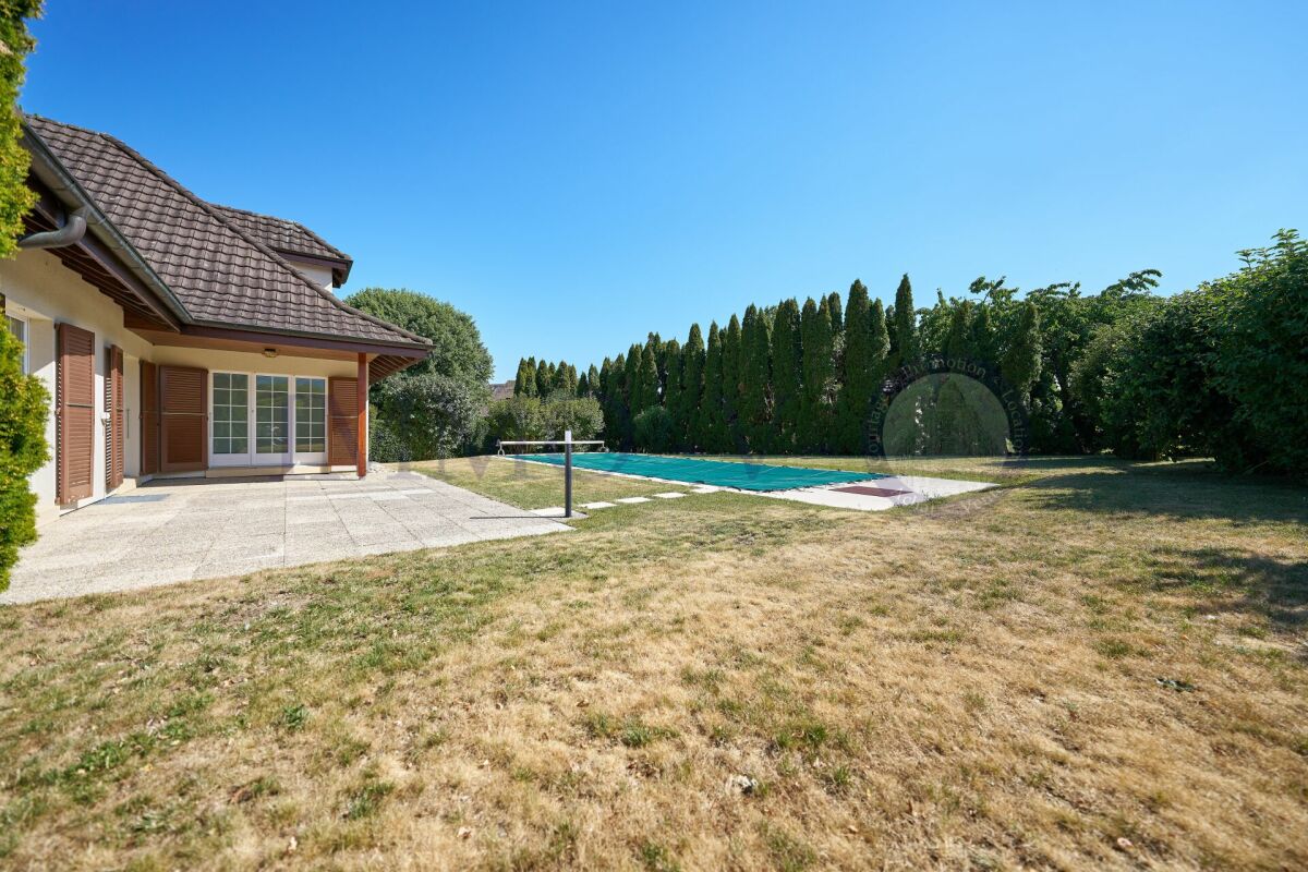 6 ½ rooms villa, photo 1 of 10