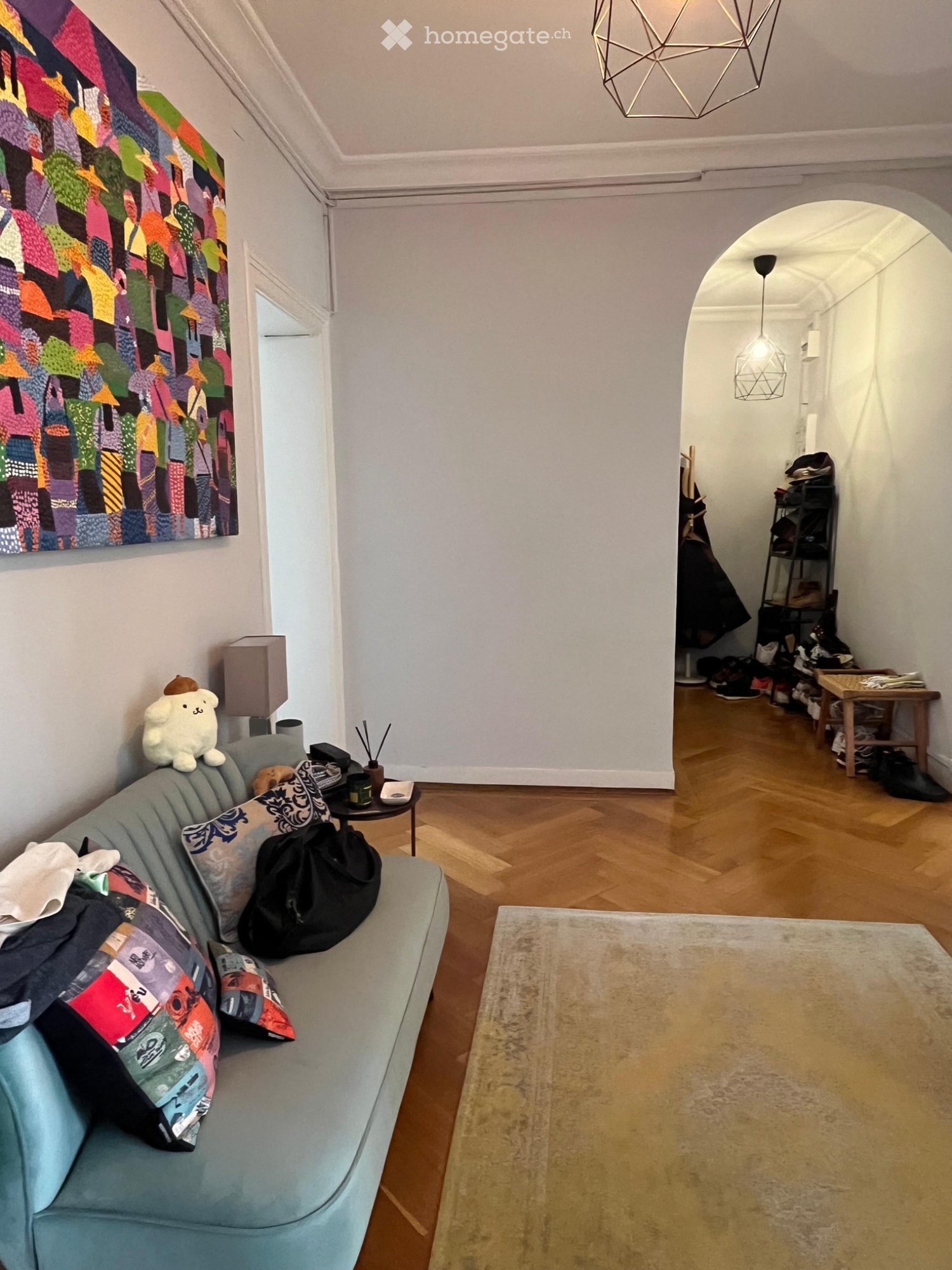 2 ½ Zimmer Wohnung

2.5-Zimmer-Wohnung in Sécheron, Genf | CHF 3'710/Monat

Verfügbar ab dem 1. Dezember 2026 für eine Mietübernahme.

An der rue de Lausanne gelegen, direkt neben dem Parc de la Perle du Lac, in der Nähe des Sees, der internationalen Organisationen und des Bahnhofs Sécheron.

Merkma