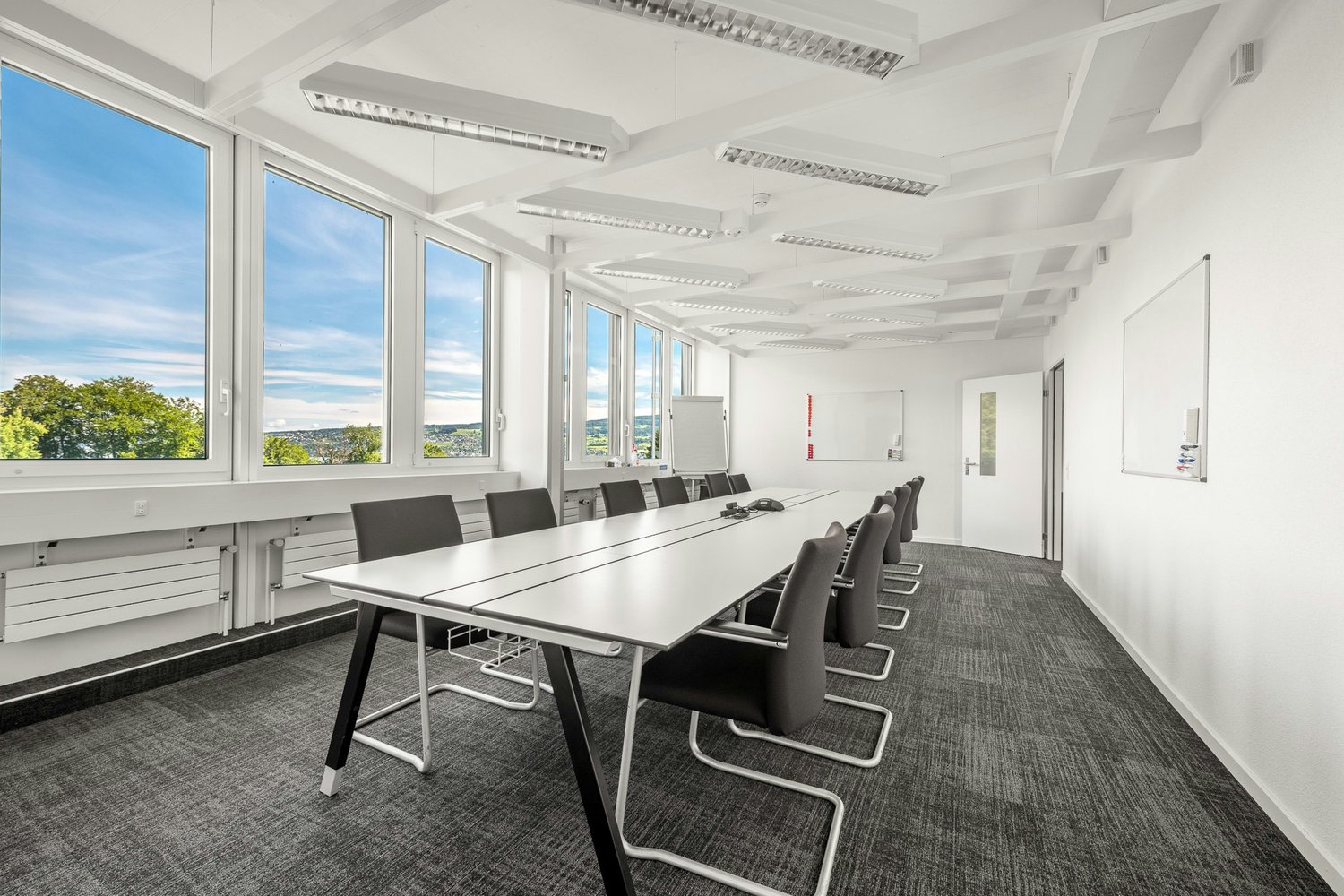 110m² office