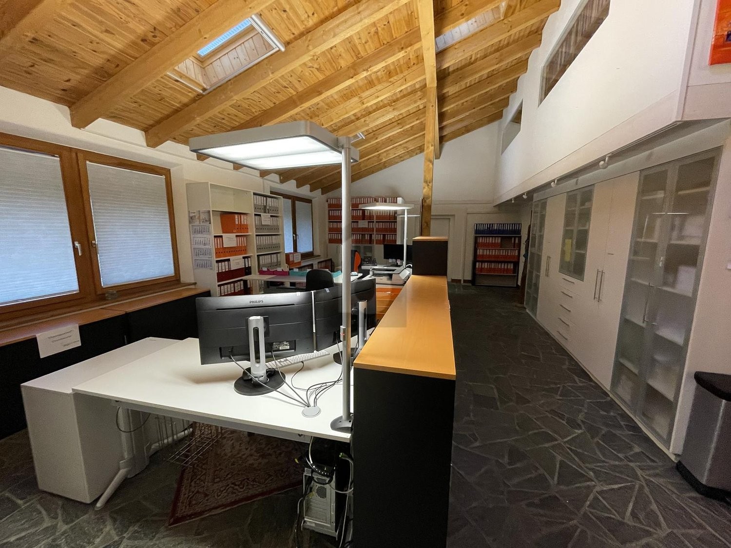Office, photo 3 of 4