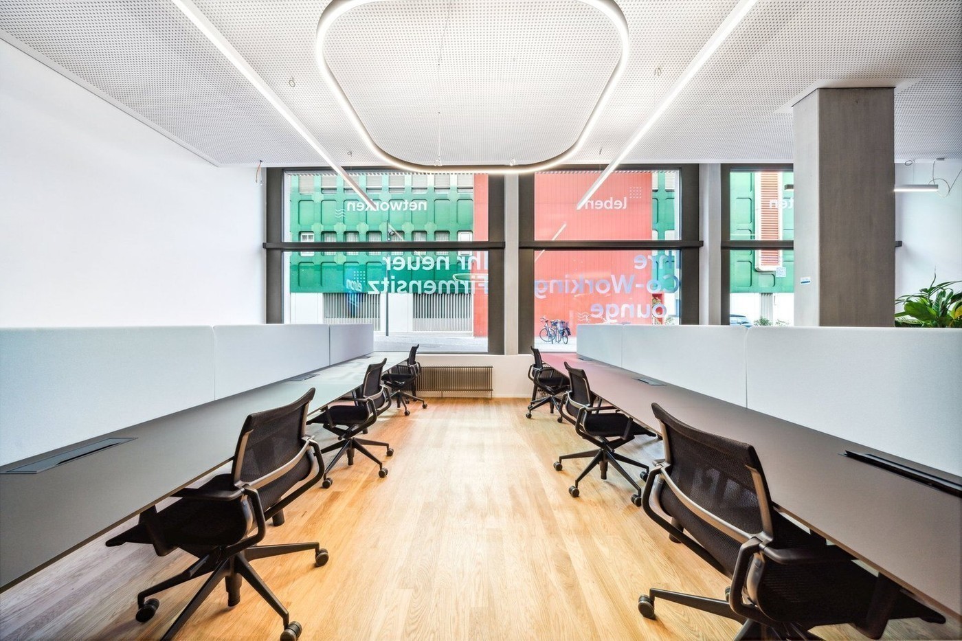 Office, photo 1 of 7
