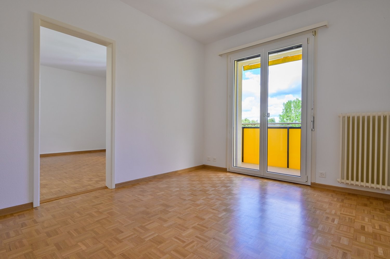 6 rooms apartment