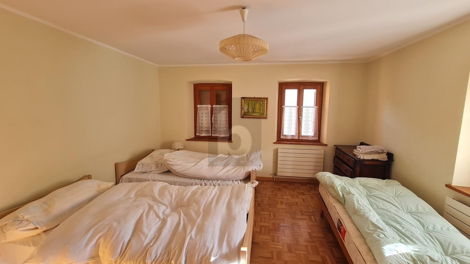 9 rooms single house, photo 4 of 4