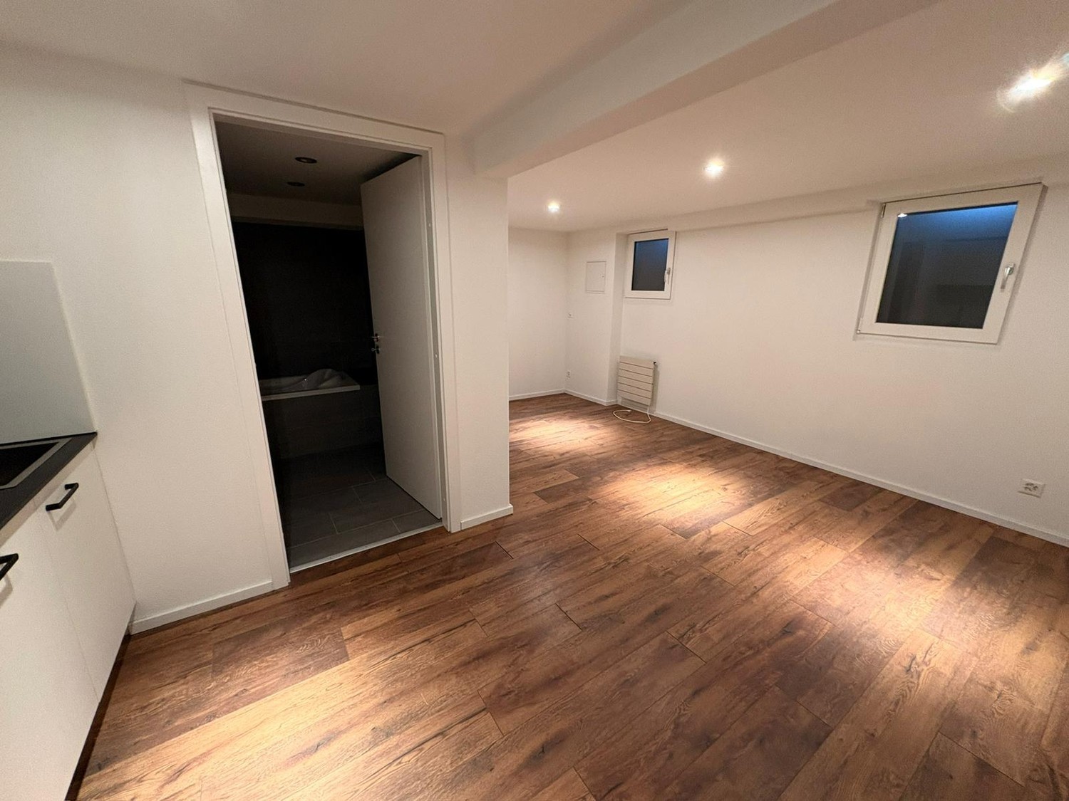 40-40m² commercial