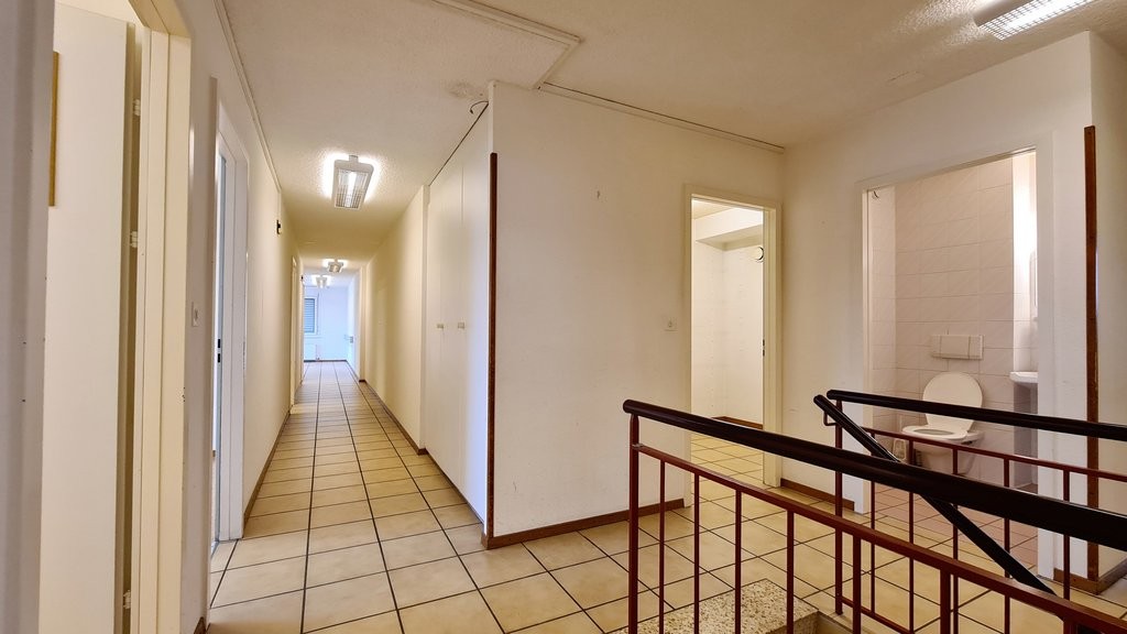 224m² office, photo 8 of 10