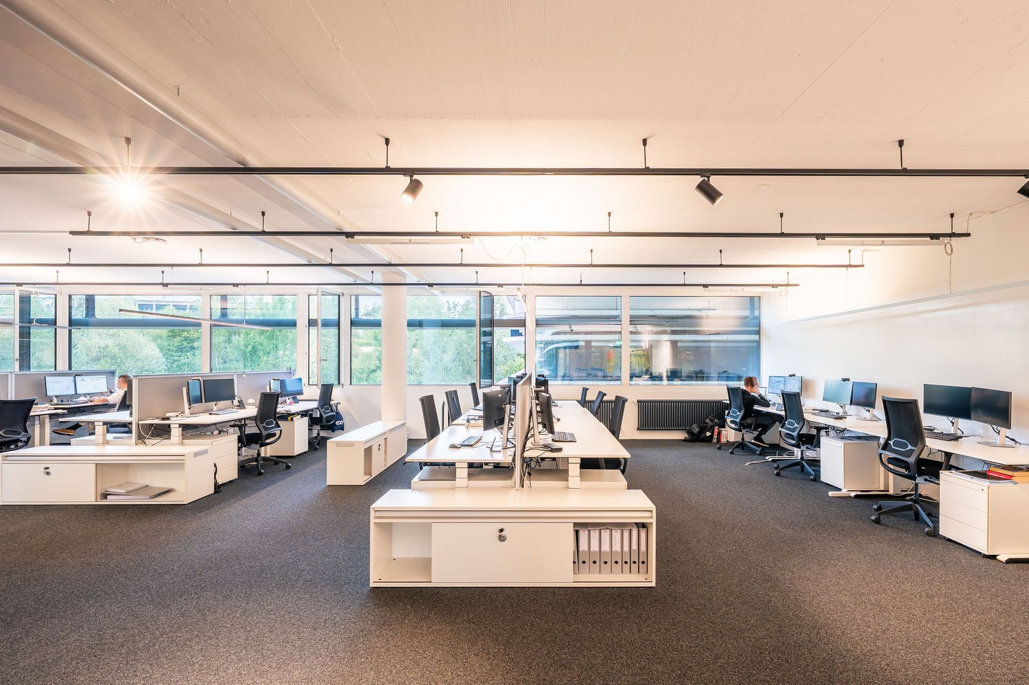 320m² office, photo 4 of 7