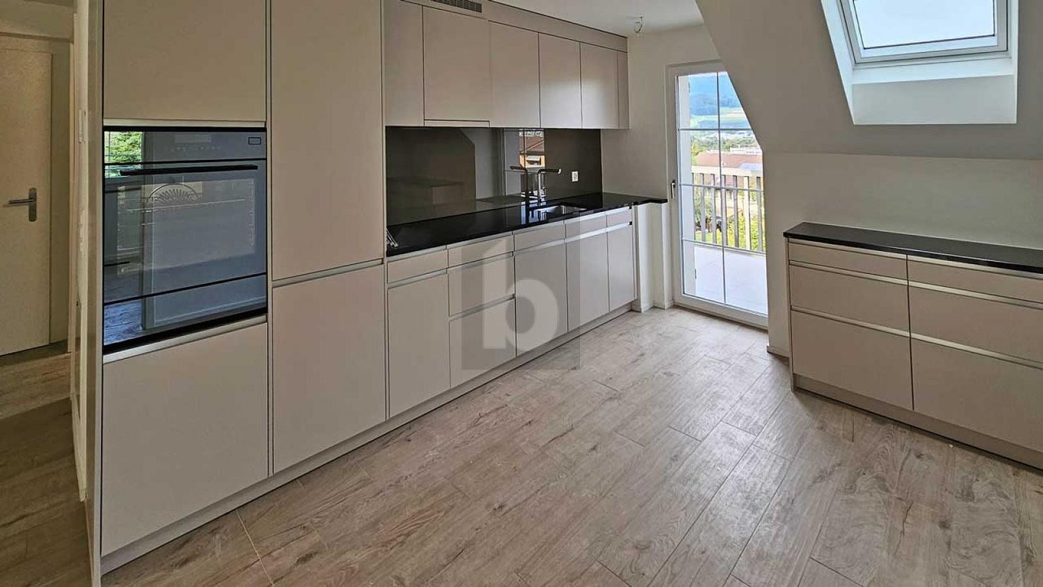 3 ½ rooms duplex, photo 2 of 4