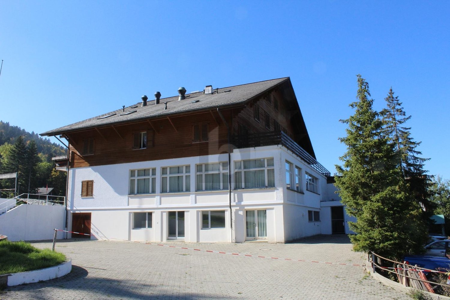 600m² hotel, photo 3 sur 4