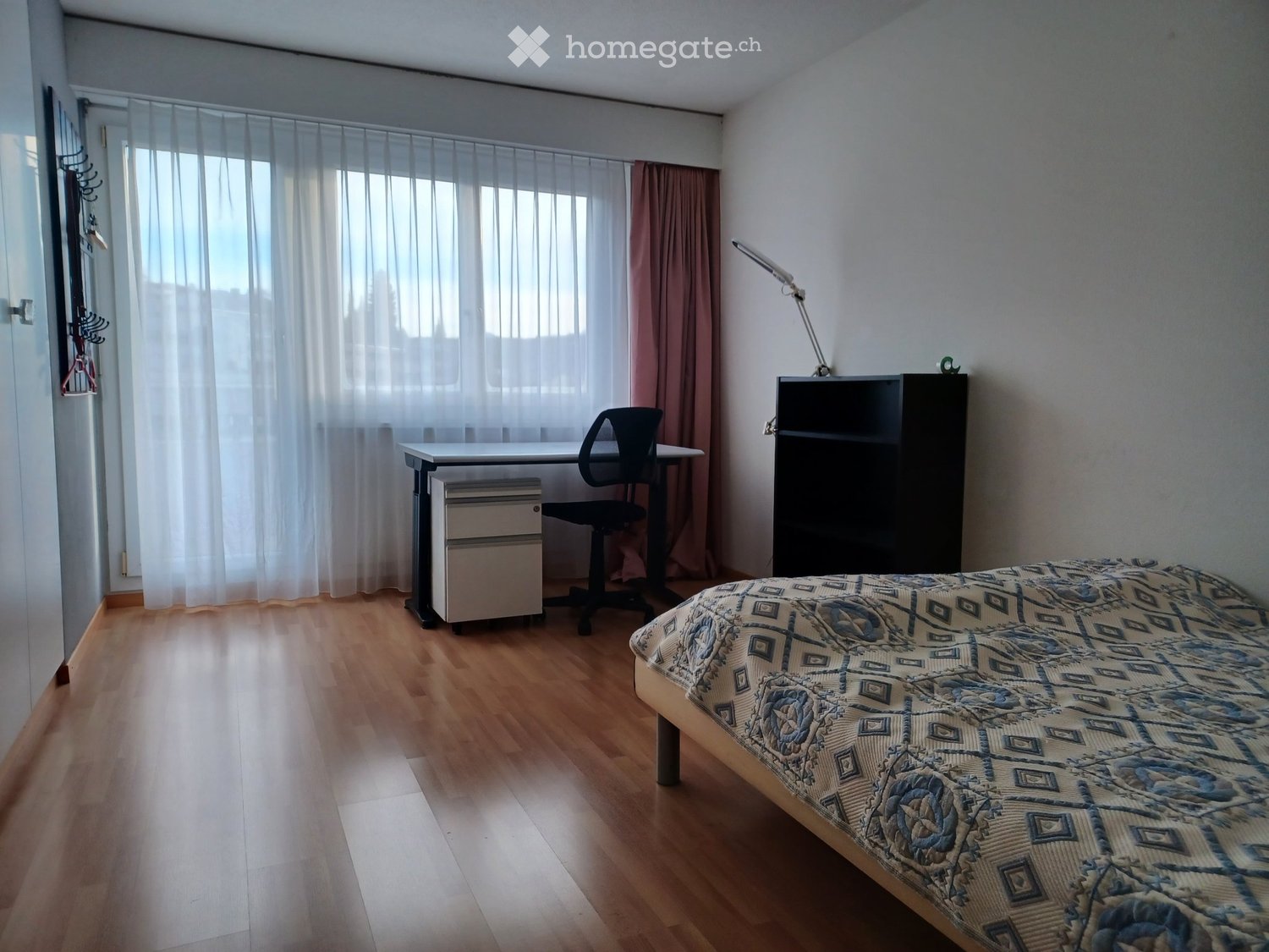 1 room single room, photo 1 of 3