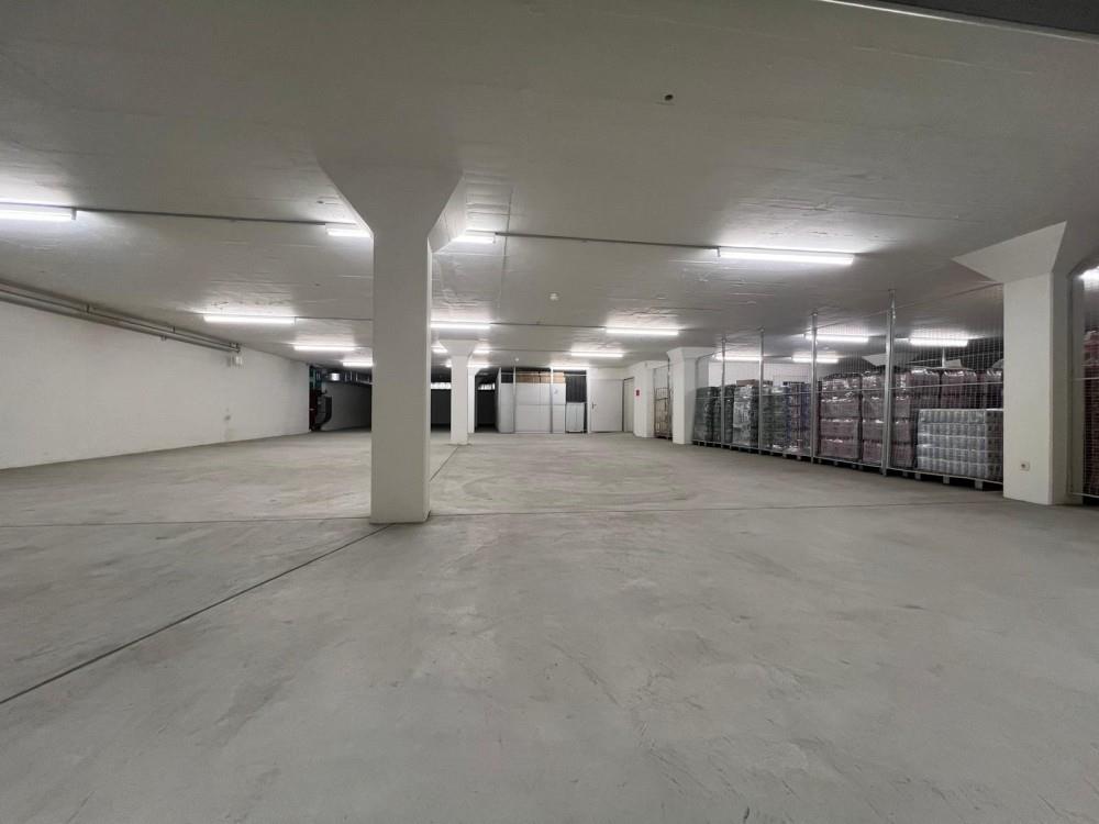 400m² di deposito